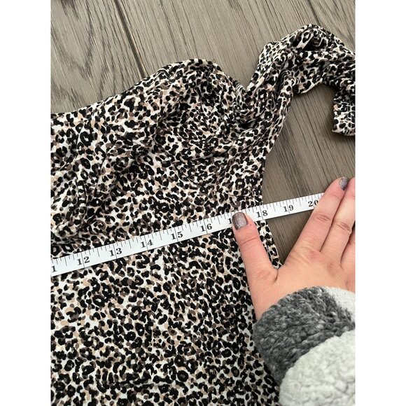 EUC Old Navy Leopard Print Long Sleeve Dress - Picture 6 of 7
